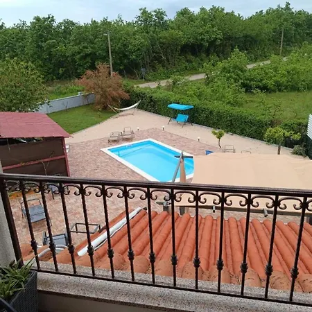 Hilda Βίλα Barban