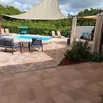Hilda Villa