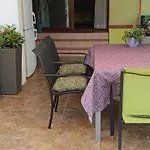 Hilda Villa Barban